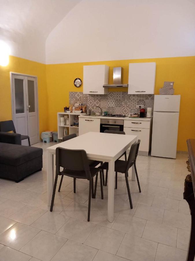 Santa Chiara Home Spaccanapoli Екстер'єр фото