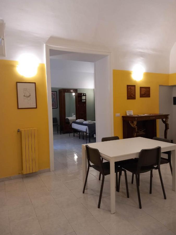 Santa Chiara Home Spaccanapoli Екстер'єр фото