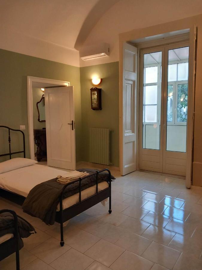 Santa Chiara Home Spaccanapoli Екстер'єр фото